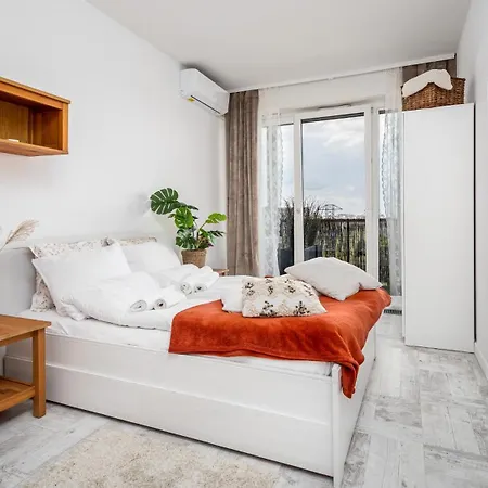 Qbik Loft - Mokotow, Sun & Snow *